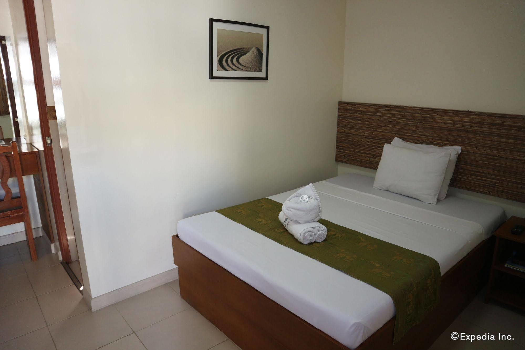 La Esperanza Hotel Kalibo Buitenkant foto
