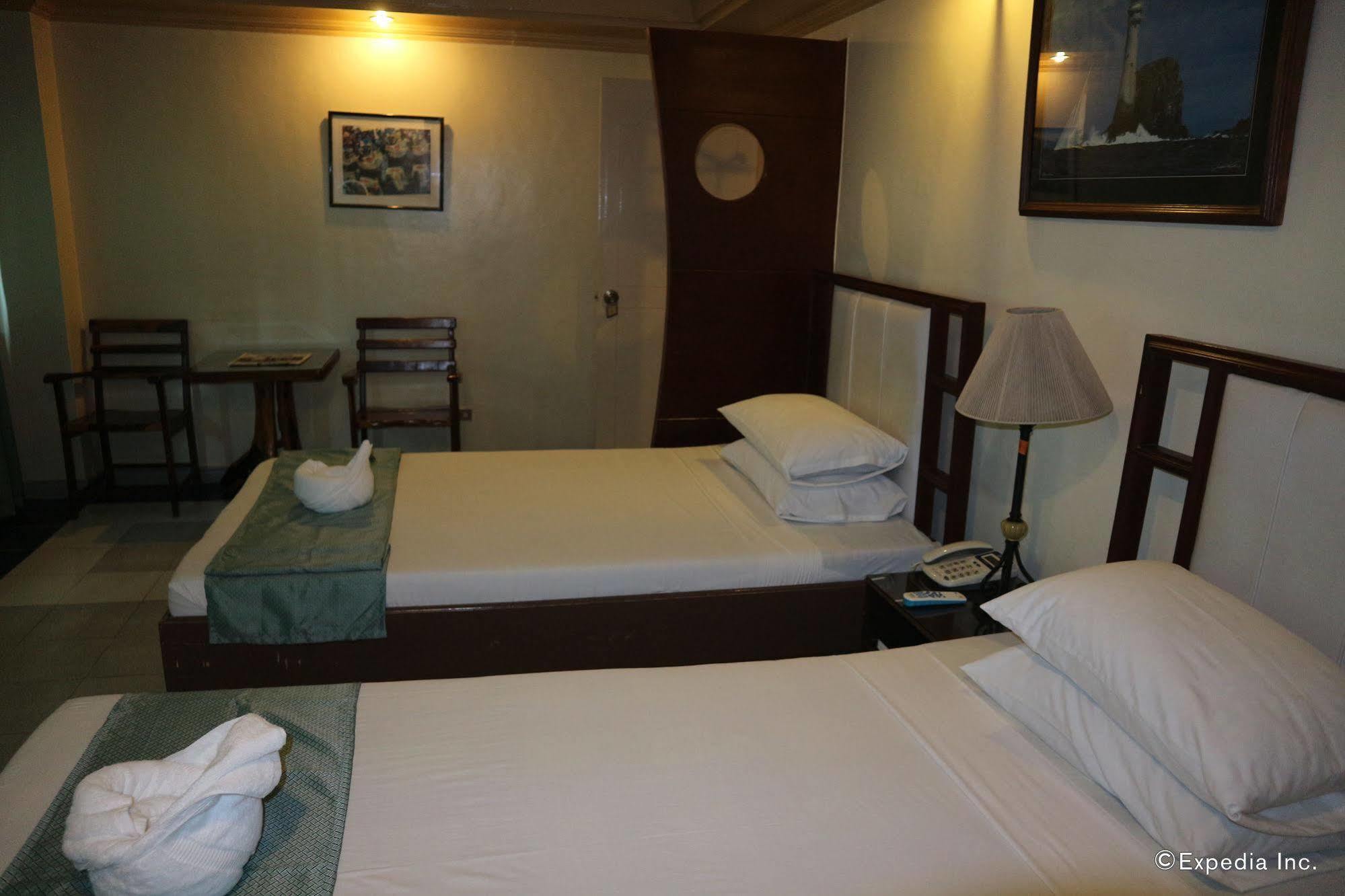 La Esperanza Hotel Kalibo Buitenkant foto