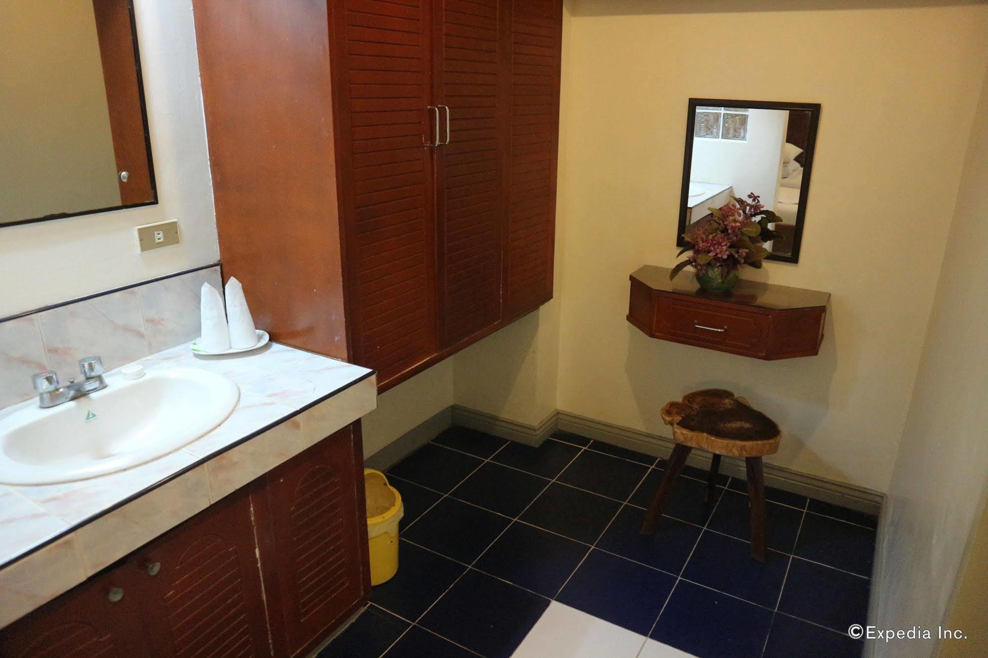 La Esperanza Hotel Kalibo Buitenkant foto